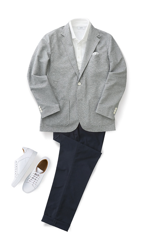 白、紺、グレーの組み合わせた基本的ジャケットスタイル