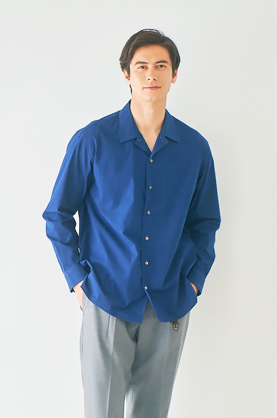 オープンカラーシャツ